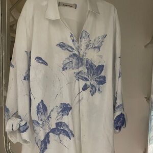Tommy Bahama White and Blue Floral Men's Shirt